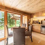 Ananda Avec Sauna, Baignoire Balneo Et Terrasse Appartement Chamonix