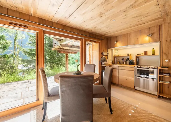 Ananda Avec Sauna, Baignoire Balneo Et Terrasse Appartement Chamonix